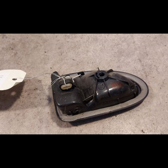 Poignee int porte ard occasion RENAULT CLIO II Phase 2 06-2001->07-2006 1.5 DCI 65ch 2