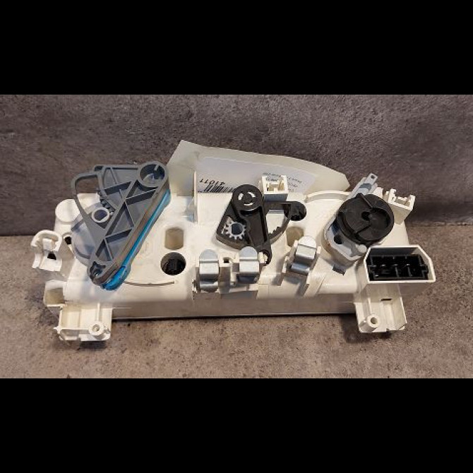 Commande de chauffage occasion PEUGEOT 306 Phase 2 04-1997->03-2002 1.9 D 6451F2 2