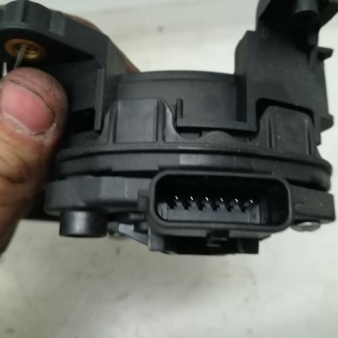 Potentiometre accelerateur occasion RENAULT CAPTUR Phase 1 02-2013->... 1.2i 118 16V 2