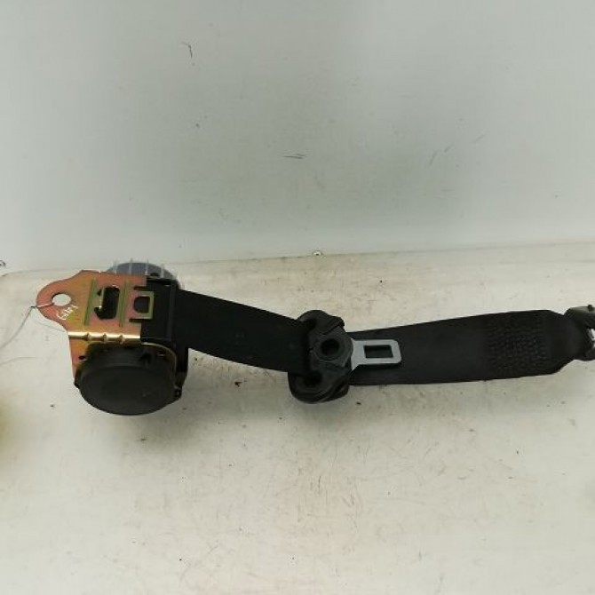 Ceinture arrière gauche occasion VOLKSWAGEN POLO IV Phase 1 01-2002->05-2005 1.9 SDI 1