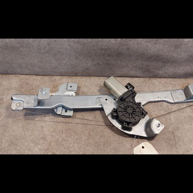 Mecanisme + moteur lève-glace avant droit occasion DACIA DUSTER Phase 1 03-2010->12-2013 1.5 DCI 90ch 807206838R 1