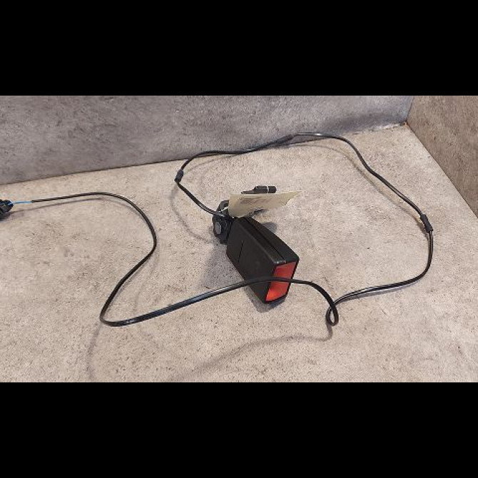 Ancrage ceinture arrière gauche occasion ALFA ROMEO MI.TO MI.TO Phase 1 2008-09-01->2016-12-31 1.3 JTDM 95ch 156084658 1