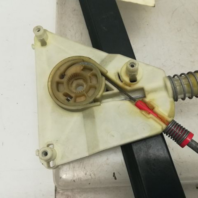 Mécanisme lève-glace avant droit occasion AUDI A3 II Phase 1 06-2003->06-2008 2.0 FSI150ch 8P3837462C 2