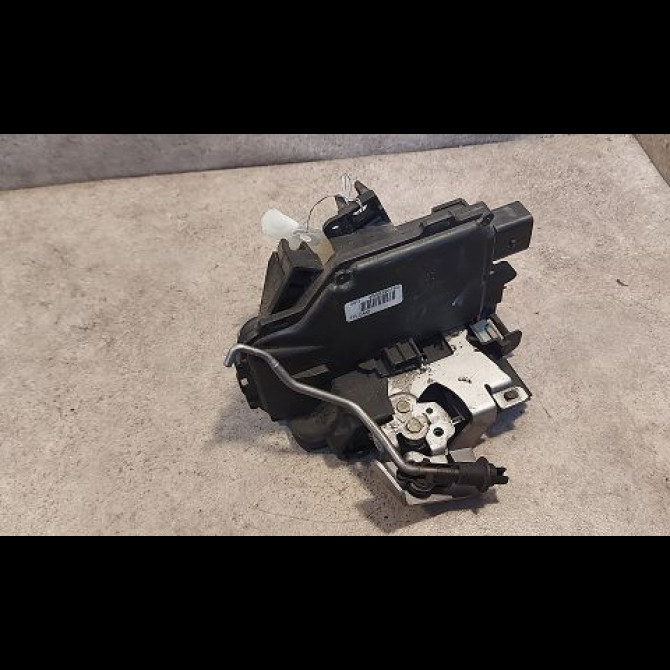 Serrure porte ard occasion AUDI A6 II Phase 2 07-2001->05-2004 2.5 TDi 180ch 2