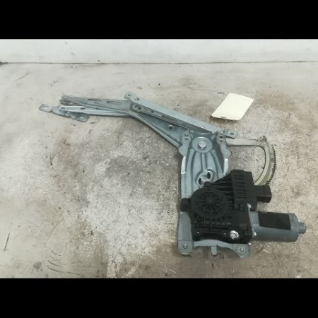 Mecanisme + moteur lève-glace avant droit occasion OPEL ZAFIRA II Phase 2 01-2008->12-2014 93184843