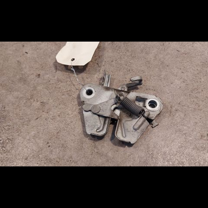 Serrure capot occasion RENAULT CLIO I Phase 2 03-1994->03-1996 1.2 7700310915 2