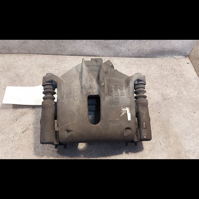 Etrier de frein avant gauche occasion CITROEN BERLINGO I Phase 2 11-2002->10-2010 1.6i 110ch 4401K6 1