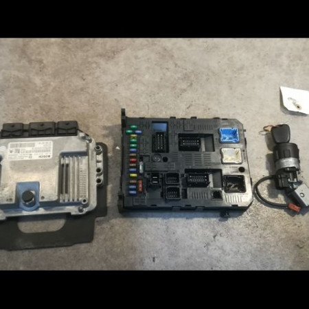 Calculateur moteur occasion PEUGEOT 308 I Phase 1 09-2007->03-2011 1.6 HDI 16v 90ch 1943V5
