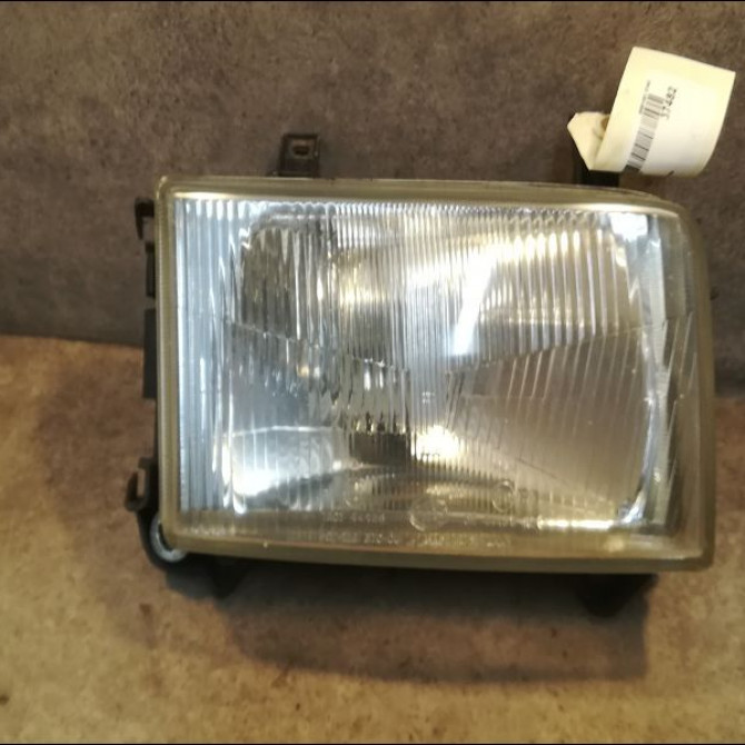 Phare droit occasion VOLKSWAGEN TRANSPORTER IV Phase 1 09-1990->03-1996 1.9 D 701941106 1