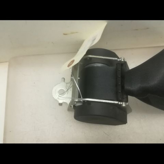 Ceinture arrière gauche occasion PEUGEOT 407 Phase 1 04-2004->07-2008 2.0 HDI 16v 136ch 8974HK 2