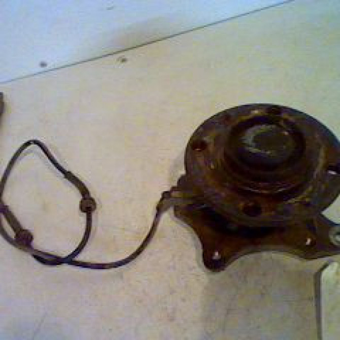 Moyeu ard occasion PEUGEOT 307 Phase 1 04-2001->06-2005 374874 1