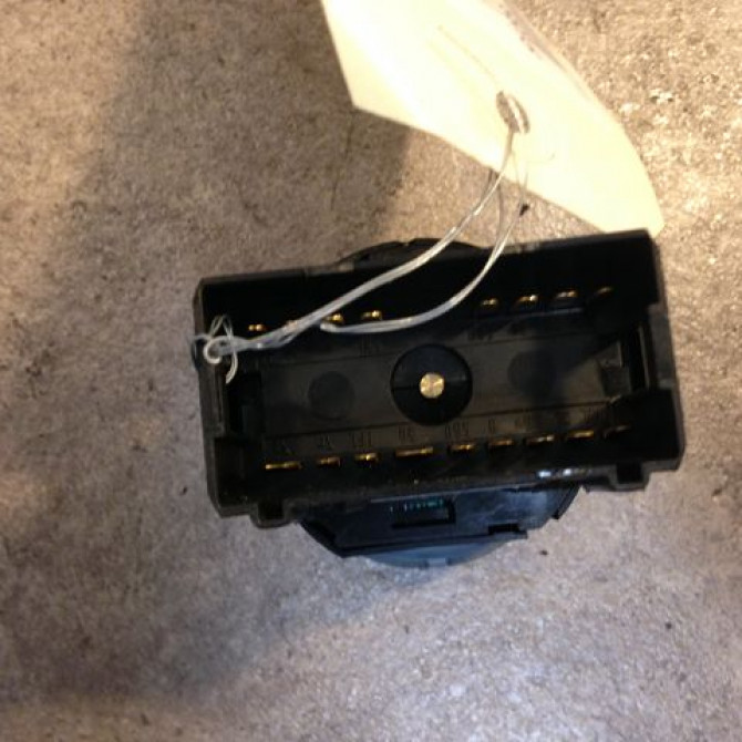 Interrupteur commande de phares occasion AUDI A4 II Phase 2 09-2004->04-2008 2.0 TDi 140ch 8E0941531A5PR 2