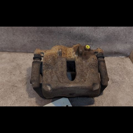 Etrier de frein avant gauche occasion OPEL VIVARO I Phase 1 10-2002->08-2006 1.9 DTI 8v 100ch 93173323