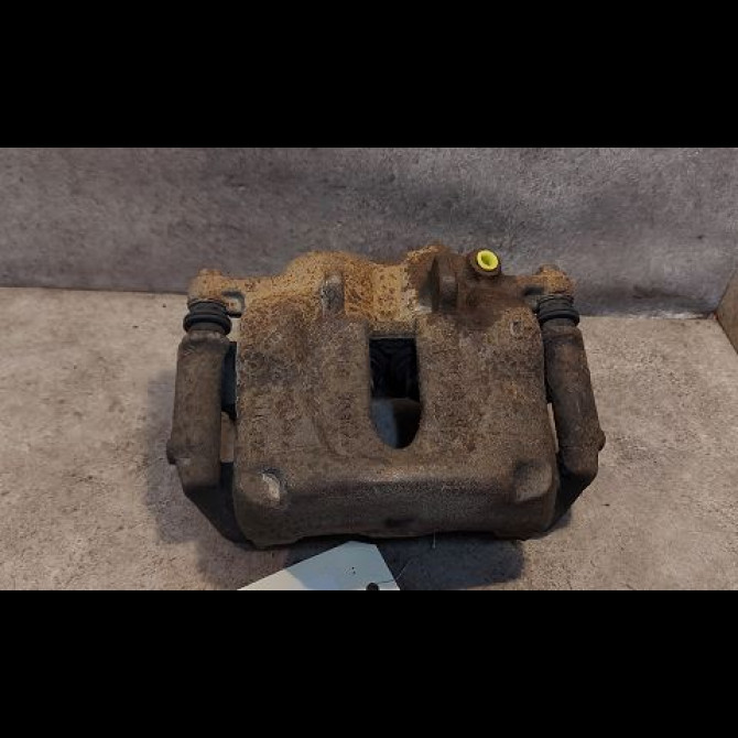 Etrier de frein avant gauche occasion OPEL VIVARO I Phase 1 10-2002->08-2006 1.9 DTI 8v 100ch 93173323 1