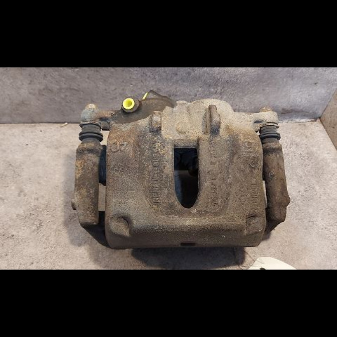 Etrier de frein avant droit occasion OPEL VIVARO I Phase 1 10-2002->08-2006 1.9 DTI 8v 100ch 93173325 1