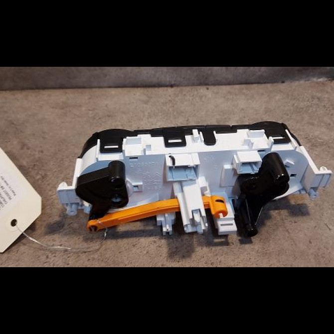 Commande de chauffage occasion PEUGEOT 208 Phase 2 04-2015->... 1.0 PURETECH 68ch 2