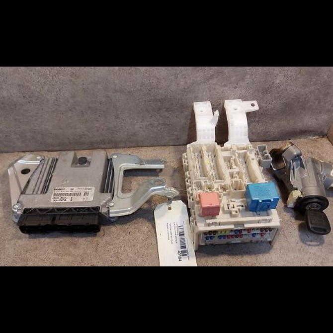 Calculateur moteur occasion TOYOTA YARIS II Phase 2 01-2009->05-2011 1.4 D-4D 90ch 896600DE61 1