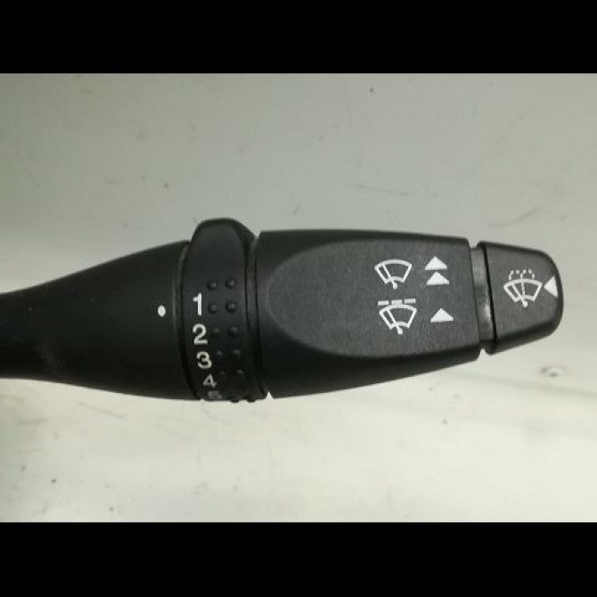 Bloc commodos occasion FORD FIESTA V Phase 2 10-2005->10-2008 1.3i 3