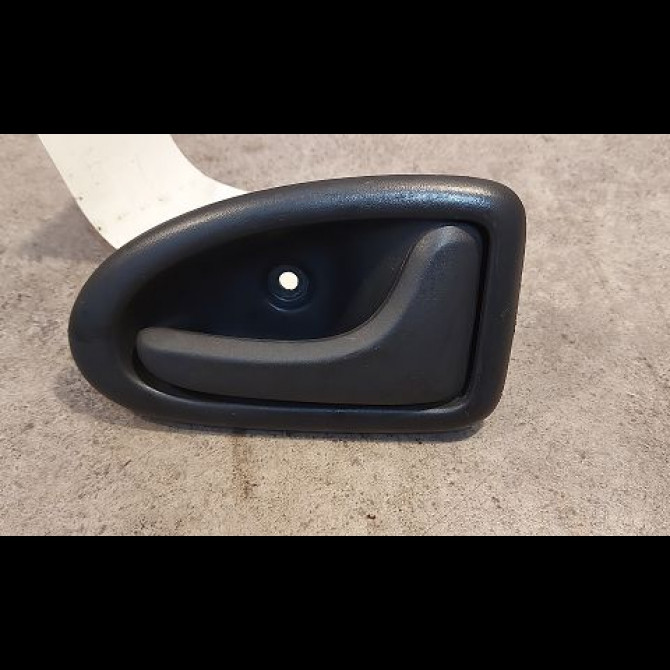 Poignee int porte avd occasion RENAULT TRAFIC II Phase 2 08-2006->... 2.0 DCI 16v 115ch 1