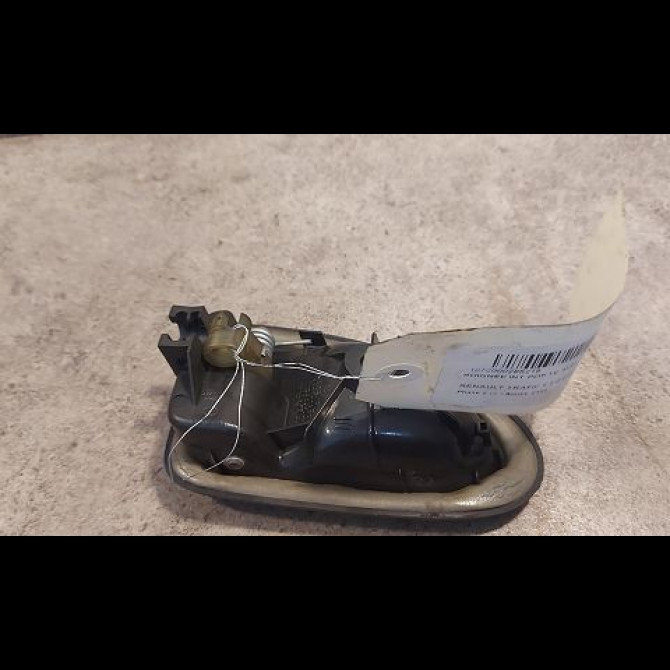 Poignee int porte avd occasion RENAULT TRAFIC II Phase 2 08-2006->... 2.0 DCI 16v 115ch 2