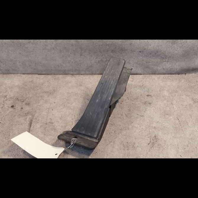 Potentiometre accelerateur occasion B.M.W. SERIE 1 I Phase 1 01-2007->07-2011 118d 143ch 1