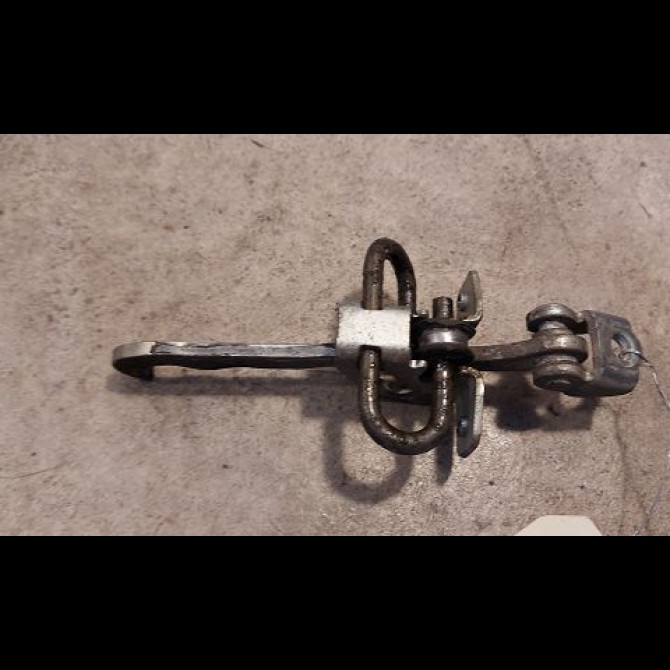 Tirant porte avg occasion OPEL CORSA III Phase 1 10-2000->08-2003 1.2i 16v 24413389 1