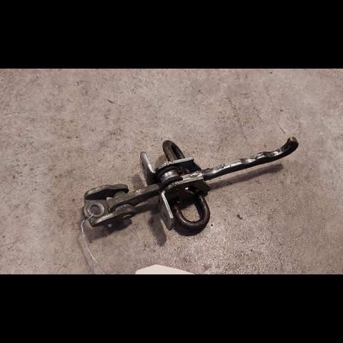 Tirant porte avg occasion OPEL CORSA III Phase 1 10-2000->08-2003 1.2i 16v 24413389 2