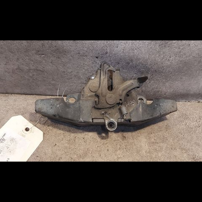 Serrure capot occasion TOYOTA COROLLA IX phase 2 07-2004->08-2007 1.4 D 90ch 5351002201 1