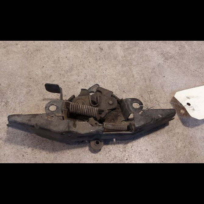 Serrure capot occasion TOYOTA COROLLA IX phase 2 07-2004->08-2007 1.4 D 90ch 5351002201 2