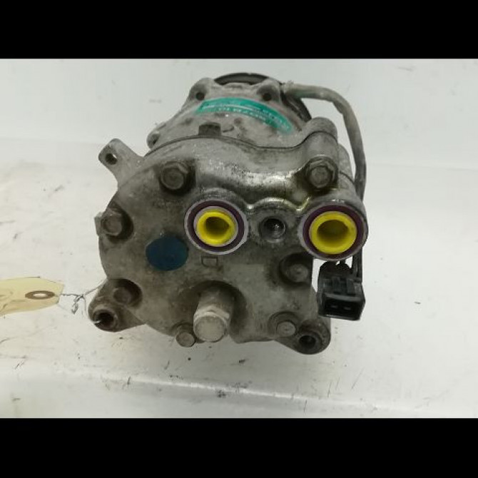 Compresseur air conditionne occasion VOLKSWAGEN POLO III Phase 1 10-1994->11-1999 1.4 6N0820803A 2