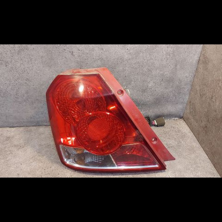 Feu arrière gauche occasion CHEVROLET KALOS Phase 1 03-2005->05-2008 1.4 85ch 96540268