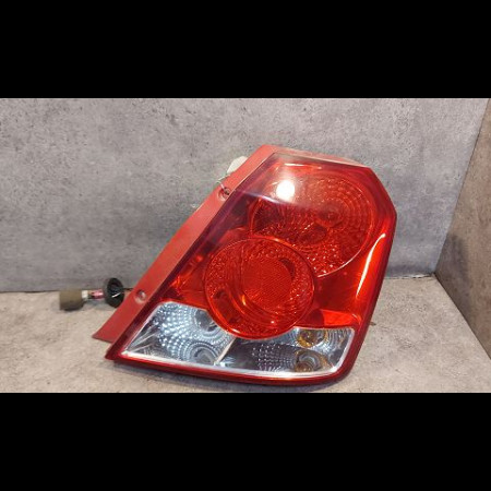 Feu arrière droit occasion CHEVROLET KALOS Phase 1 03-2005->05-2008 1.4 85ch 96540269