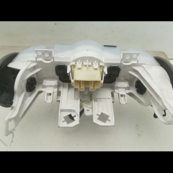 Commande de chauffage occasion PEUGEOT 107 Phase 2 01-2009->01-2012 1.0i 70ch 12v 2
