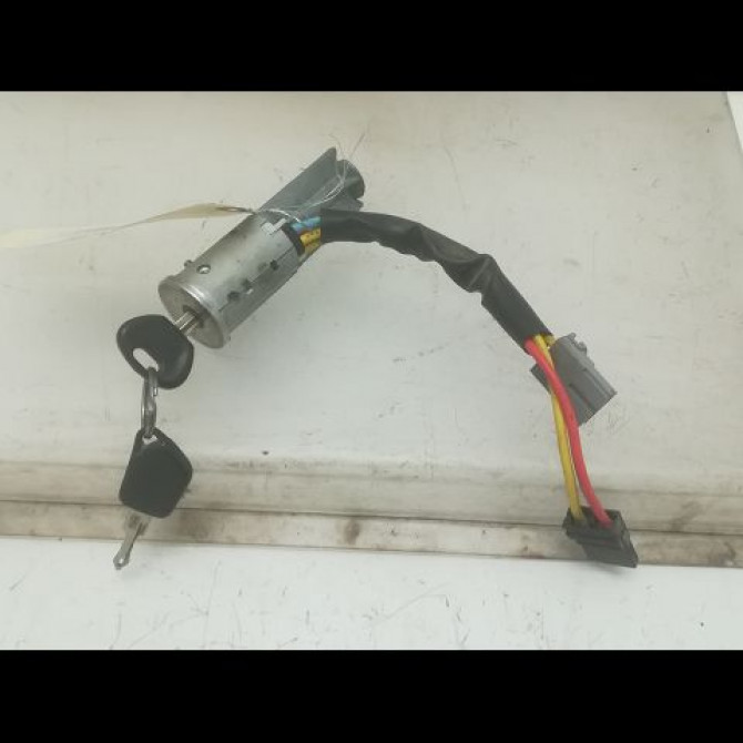 Antivol de direction occasion PEUGEOT 405 Phase 1 07-1987->06-1992 1.9 416240 1