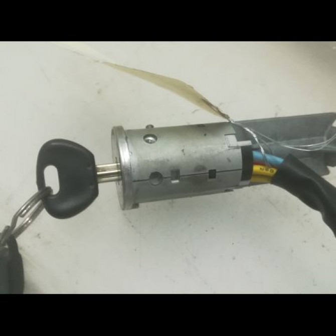 Antivol de direction occasion PEUGEOT 405 Phase 1 07-1987->06-1992 1.9 416240 2