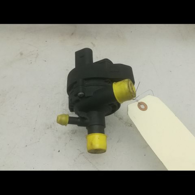 Pompe a eau occasion MERCEDES CLASSE C IV phase 1 02-2014->... C220 170ch 6462000301 1