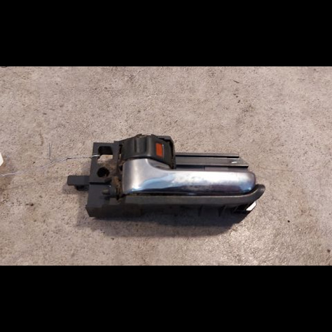 Poignee int porte arg occasion TOYOTA COROLLA IX phase 2 07-2004->08-2007 1.4 D 90ch 6920605040A0 1