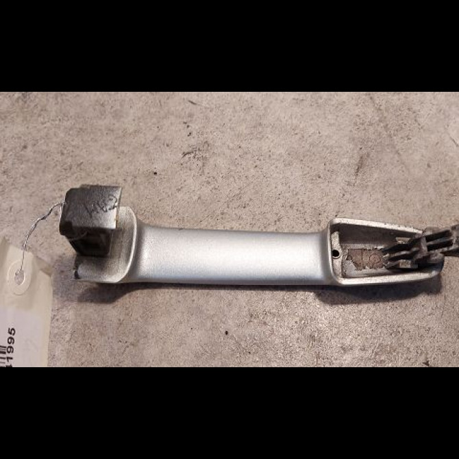 Poignee ext porte ard occasion TOYOTA COROLLA IX phase 2 07-2004->08-2007 1.4 D 90ch 6921105903 2