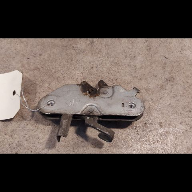 Serrure capot occasion RENAULT 19 Phase 1 07-1989->04-1992 1.4i 7700784621 1