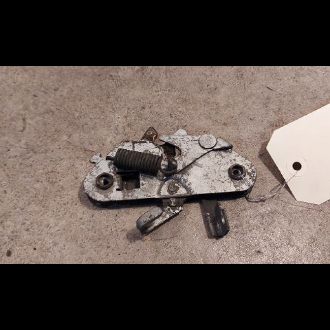 Serrure capot occasion RENAULT 19 Phase 1 07-1989->04-1992 1.4i 7700784621 2