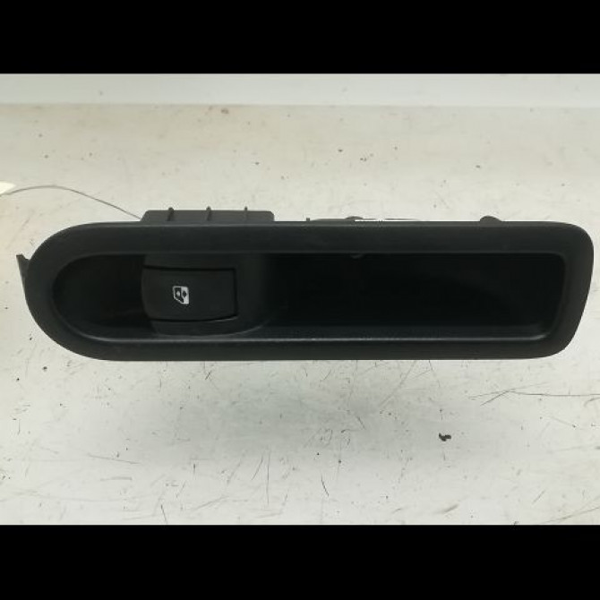 Commande leve-glace porte arrière droite occasion RENAULT MODUS Phase 1 09-2004->12-2007 1.4i 16v 8200214936 1