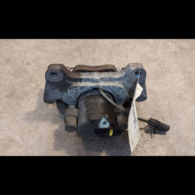 Etrier de frein avant droit occasion AUDI A6 III Phase 1 05-2004->10-2008 2.4i V6 180ch 4B0615124 2