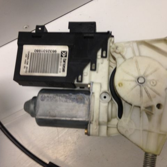 Mecanisme + moteur lève-glace avant droit occasion CITROEN C5 I Phase 1 03-2001->09-2004 2.2 HDi 00009222P5 2
