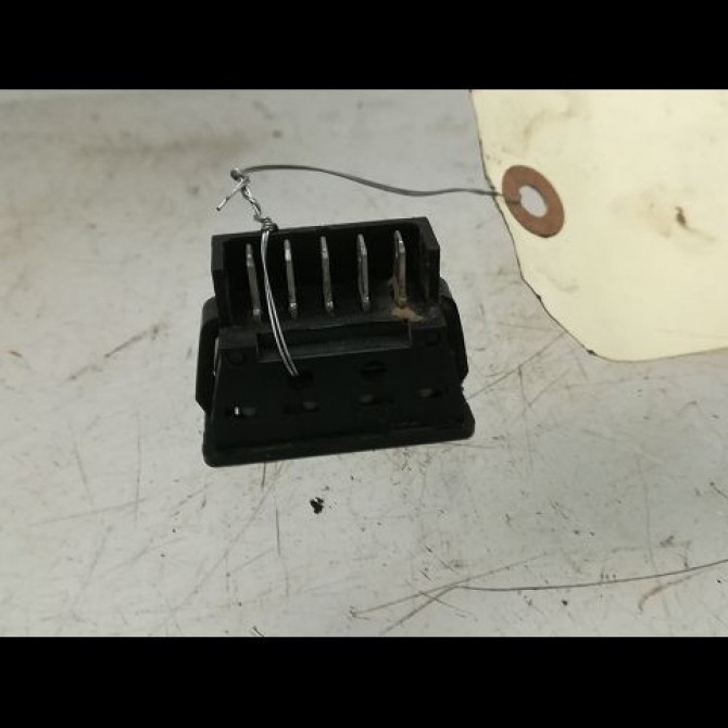 Commande lève-glace porte avant droite occasion CITROEN C15 Phase 1 07-1987->06-1996 2