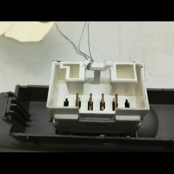 Commande lève-glace porte avant droite occasion FIAT MULTIPLA Phase 1 01-1999->09-2004 3