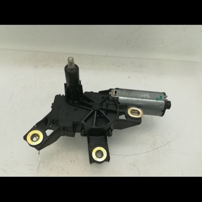 Moteur essuie-glace arrière occasion MERCEDES CLASSE A I Phase 1 01-1998->03-2001 A 140 1688200442 1
