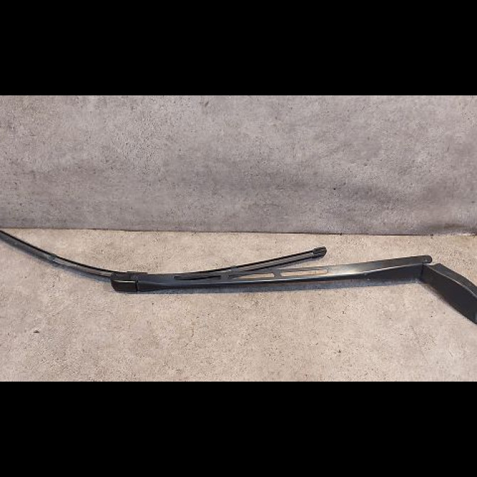 Bras essuie-glace avant droit occasion AUDI A8 II Phase 2 LONG 12-2007->12-2009 4.2 FSI 350ch 4E1955408B 1