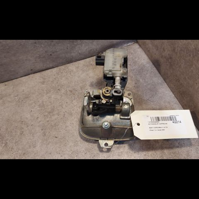 Actionneur coffre ar occasion SEAT CORDOBA II Phase 1 10-2002->05-2009 1.9 TDI 130ch 1M0959781A 2