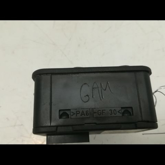 Commande lève-glace porte avant gauche occasion OPEL ASTRA I Phase 2 07-1994->03-1998 9100301 3