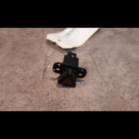 Bouton de warning occasion CHEVROLET AVEO II AVEO II Phase 1 2011-06-01->2015-06-30 95282258